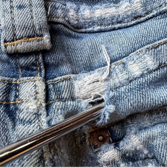 HUDSON Women’s Vintage Y2K Distressed Flare Jeans - Size 25 - Picture 7 of 13